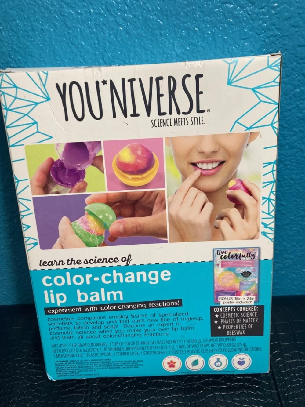 NWT YOU•NIVERSE Science Meets Style Color-Change Lip‎ Balm STEM Kit